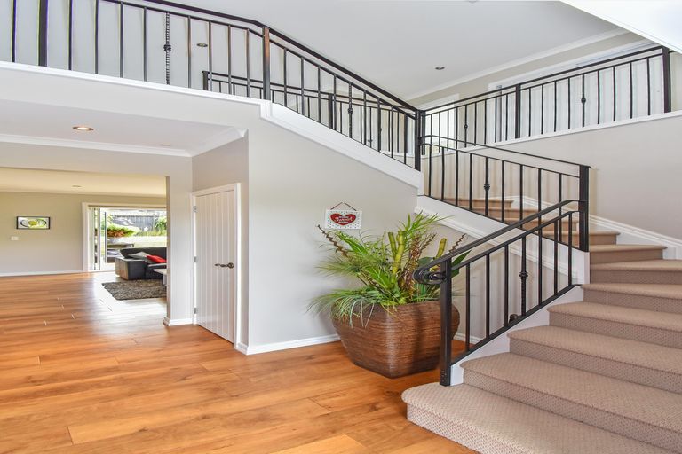 Photo of property in 9 Fountain Avenue, Karaka, Papakura, 2113