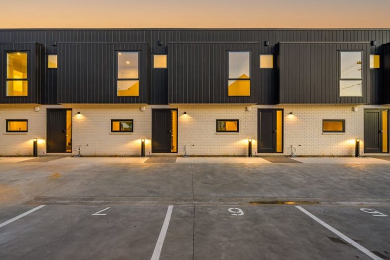 Photo of property in 11/1 Rainey Grove, Taita, Lower Hutt, 5011