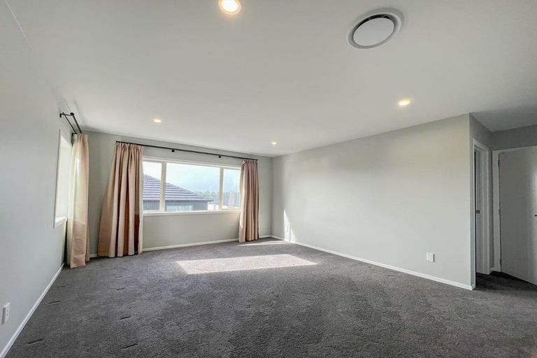 Photo of property in 12 Kota Lane, Hobsonville, Auckland, 0616