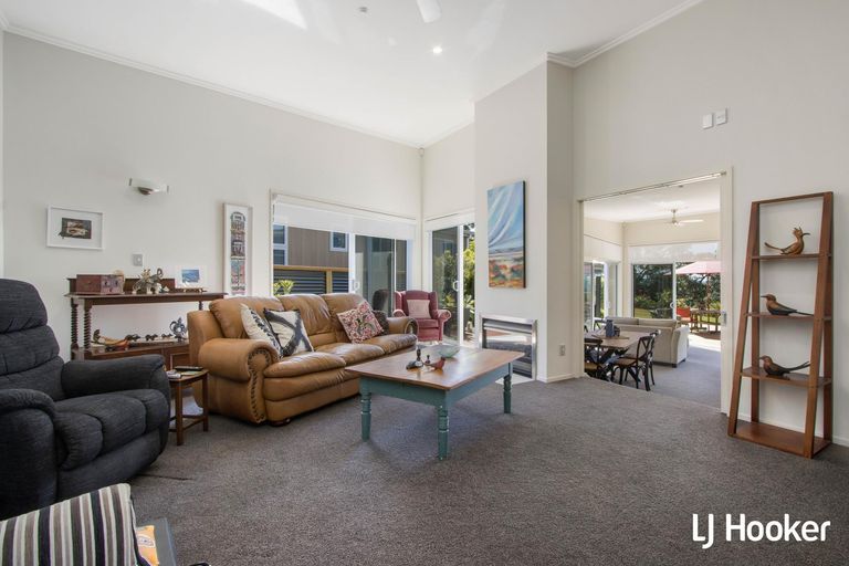 Photo of property in 153 Koutunui Road, Athenree, Katikati, 3177