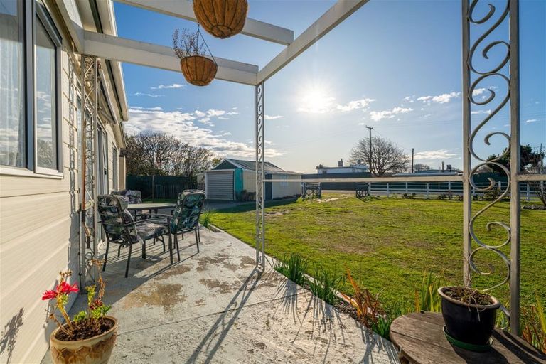 Photo of property in 3 Mcpherson Road, Waitaki Bridge, Oamaru, 9493