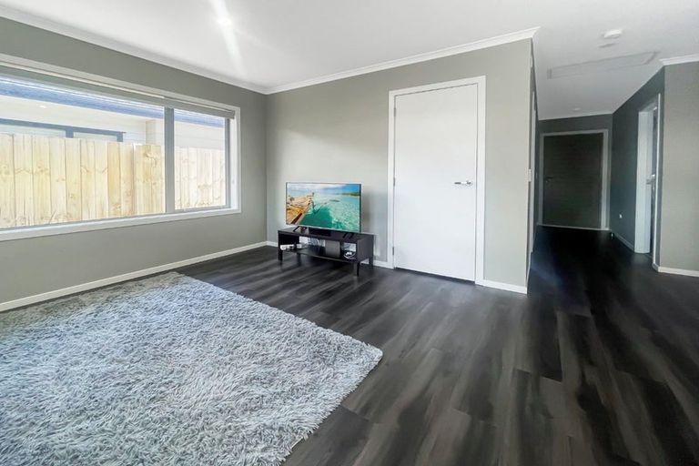 Photo of property in 7 Ron Fawcett Way, Wainuiomata, Lower Hutt, 5014