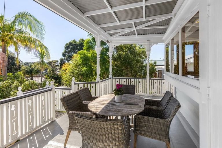 Photo of property in 1/36 Maritime Terrace, Birkenhead, Auckland, 0626