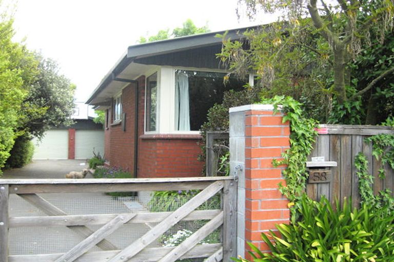 Photo of property in 58a Sturrocks Road, Redwood, Christchurch, 8051