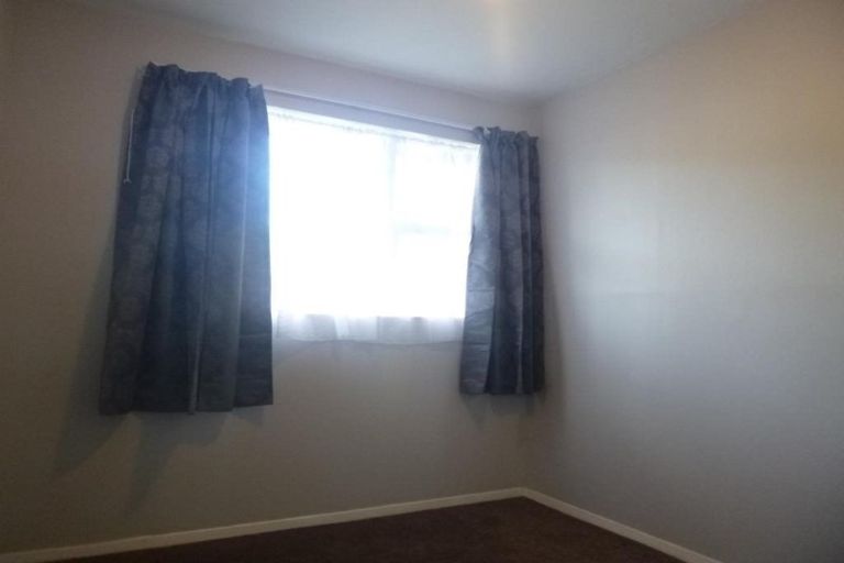 Photo of property in 3/22 Deller Grove, Silverstream, Upper Hutt, 5019