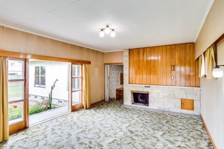 Photo of property in 49 Meeanee Road, Taradale, Napier, 4112