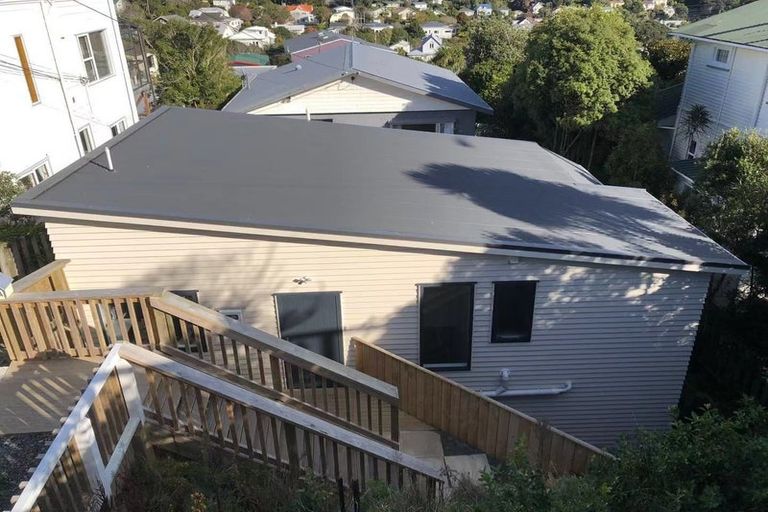 Photo of property in 91a Northland Road, Northland, Wellington, 6012