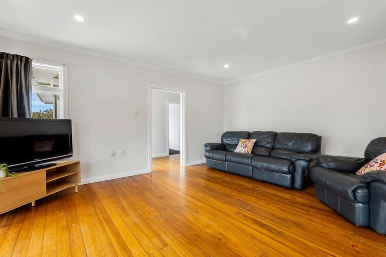 Photo of property in 6 Voss Street, Shirley, Christchurch, 8013