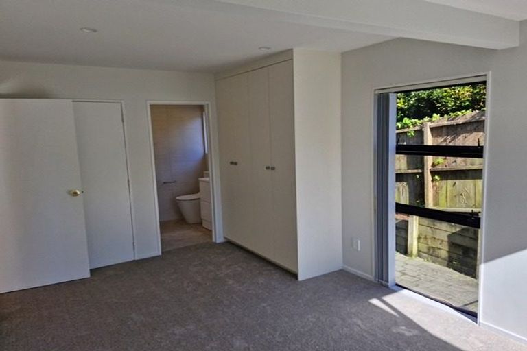 Photo of property in 12 Westergrove Place, West Harbour, Auckland, 0618