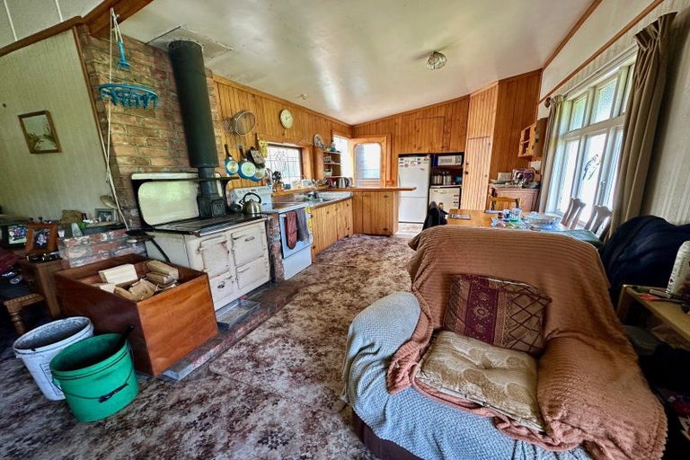 Photo of property in 406 Arapito Road, Karamea, 7893