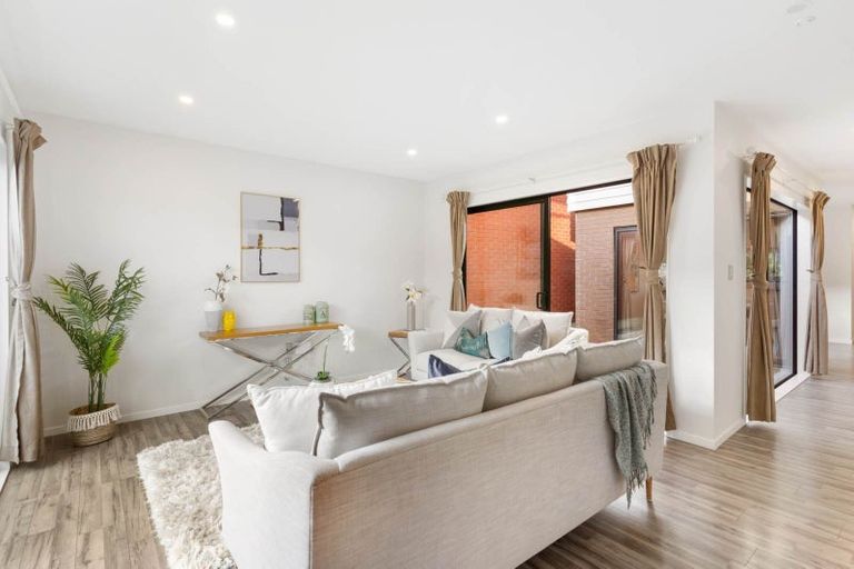 Photo of property in 7c Mcquoids Road, Flat Bush, Auckland, 2019