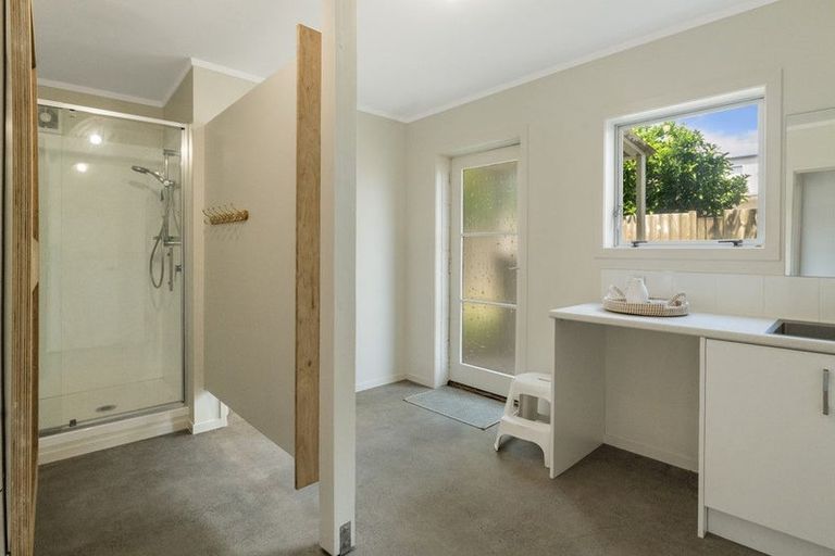 Photo of property in 207 Seaforth Road, Waihi Beach, 3611