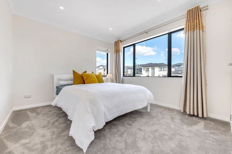 Photo of property in 80 Drumbuoy Drive, Flat Bush, Auckland, 2019