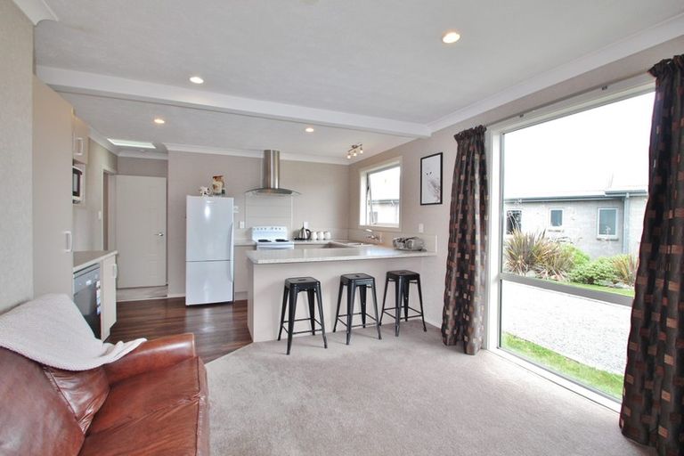 Photo of property in 8 Motu-au Close, Manapouri, 9679