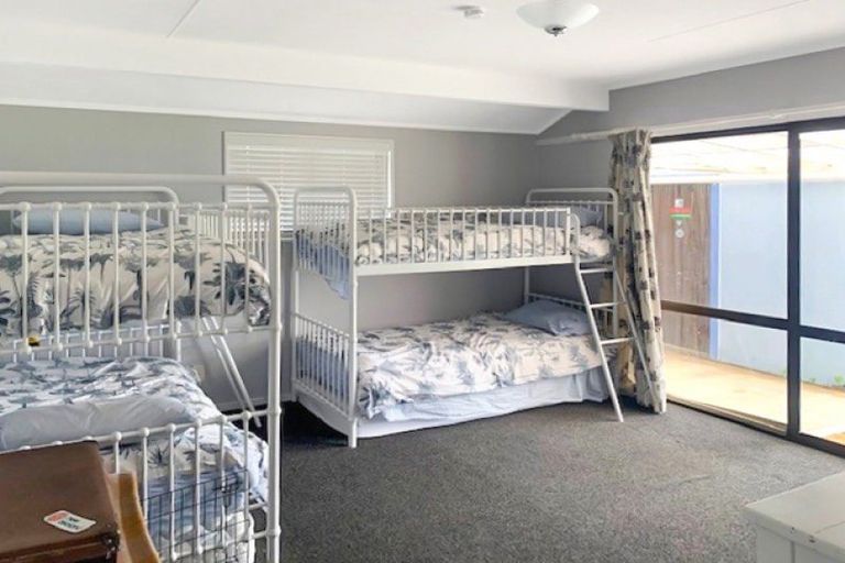 Photo of property in 6 Ruanui Street, Himatangi Beach, Foxton, 4891