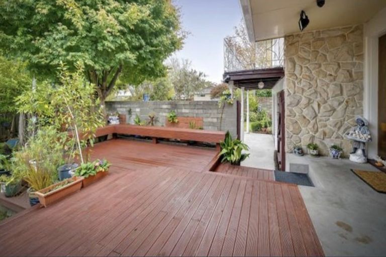 Photo of property in 57 Kent Lodge Avenue, Avonhead, Christchurch, 8042