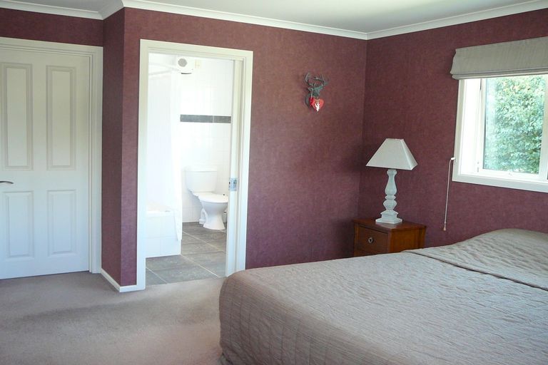 Photo of property in 128 Hazlett Street, Clyde, 9330