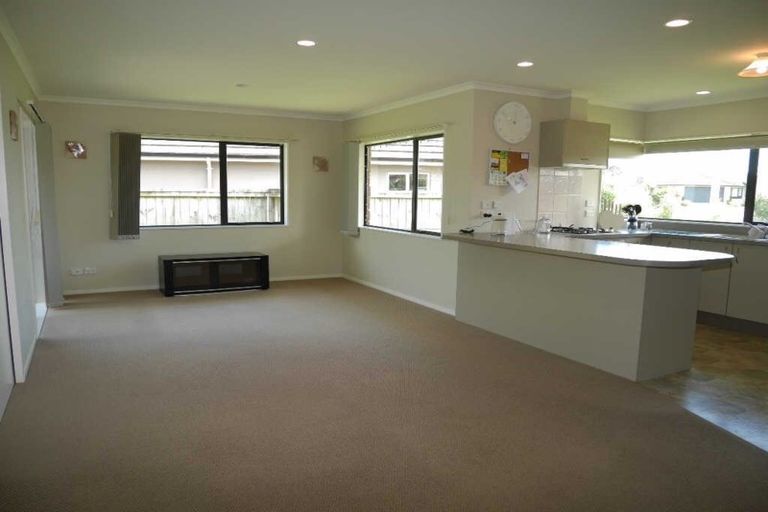 Photo of property in 4 Monarch Place, Paraparaumu Beach, Paraparaumu, 5032