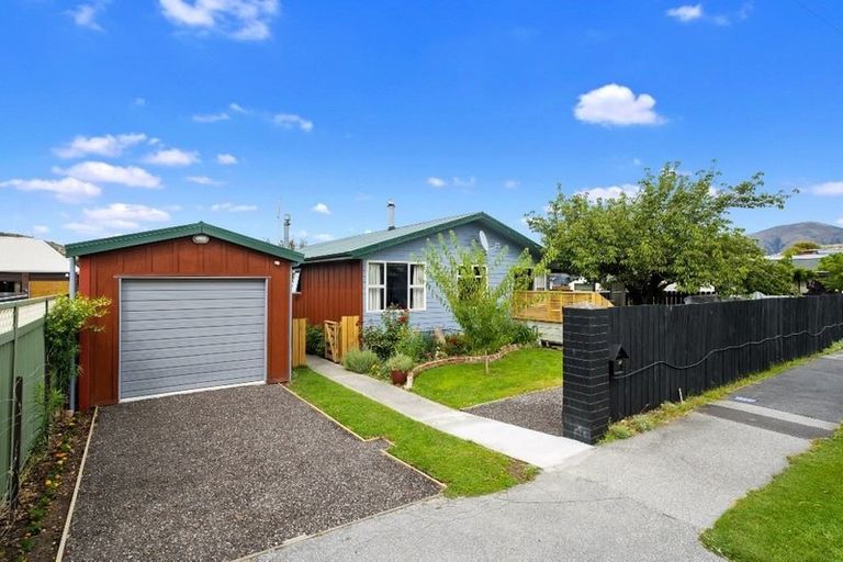 Photo of property in 42 Ray Street, Cromwell, 9310