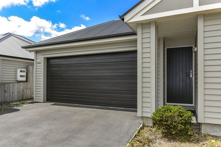 Photo of property in 14a Date Crescent, Aidanfield, Christchurch, 8025