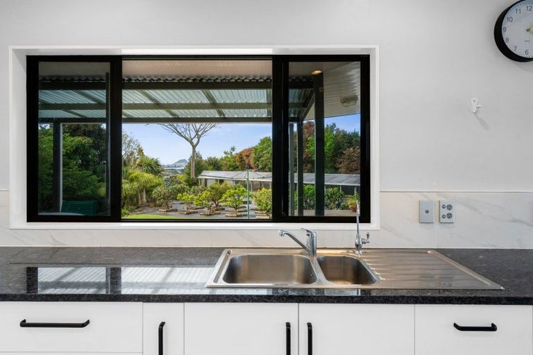 Photo of property in 14 Wade Place, Welcome Bay, Tauranga, 3175