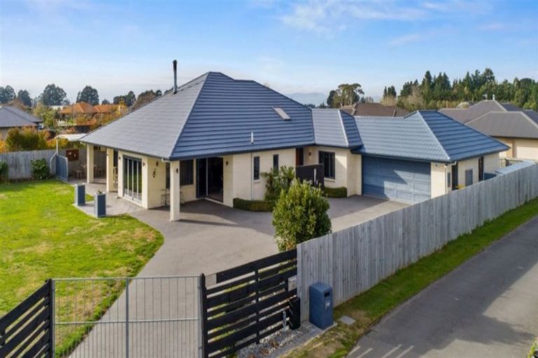 Photo of property in 14 Ellington Mews, Rolleston, 7614