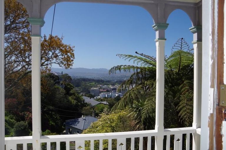 Photo of property in 35 Coolidge Street, Brooklyn, Wellington, 6021