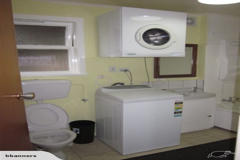 Photo of property in 28 Revans Street, Miramar, Wellington, 6022