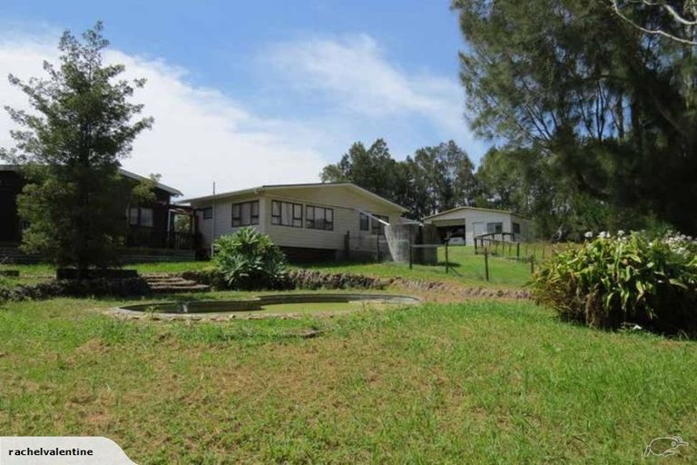 Photo of property in 104 Cemetery Road, Wainui, Silverdale, 0992