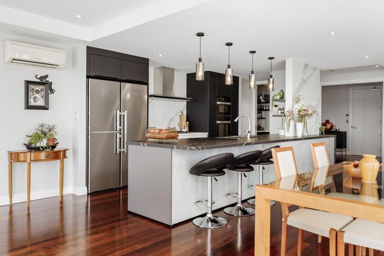 Photo of property in 2/14 First Avenue, Avenues, Whangarei, 0110