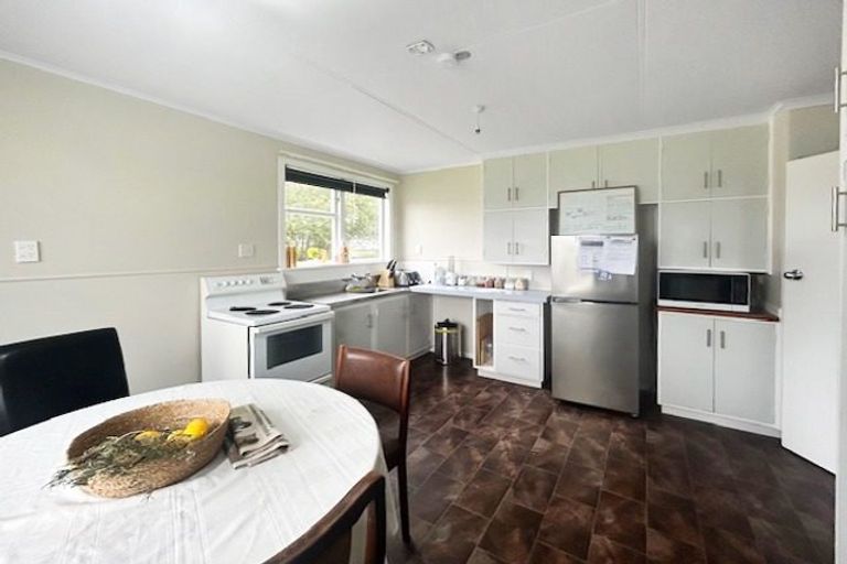 Photo of property in 90 Sherwill Street, Feilding, 4702