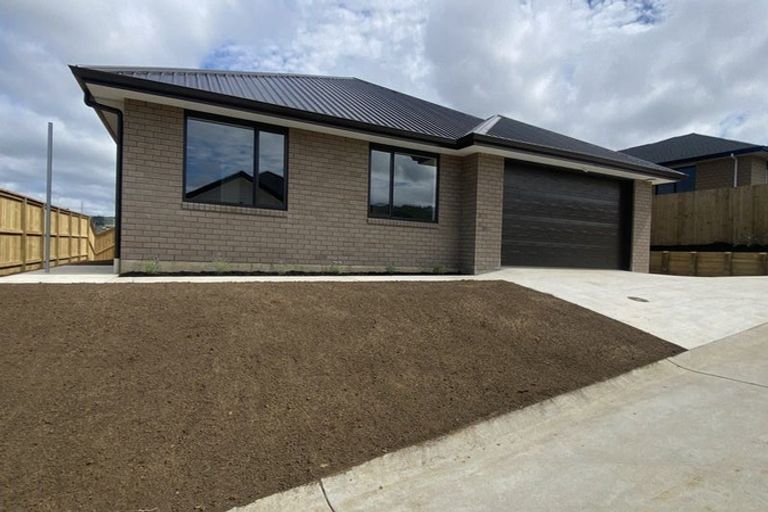 Photo of property in 35a Leathem Crescent, Pokeno, 2402