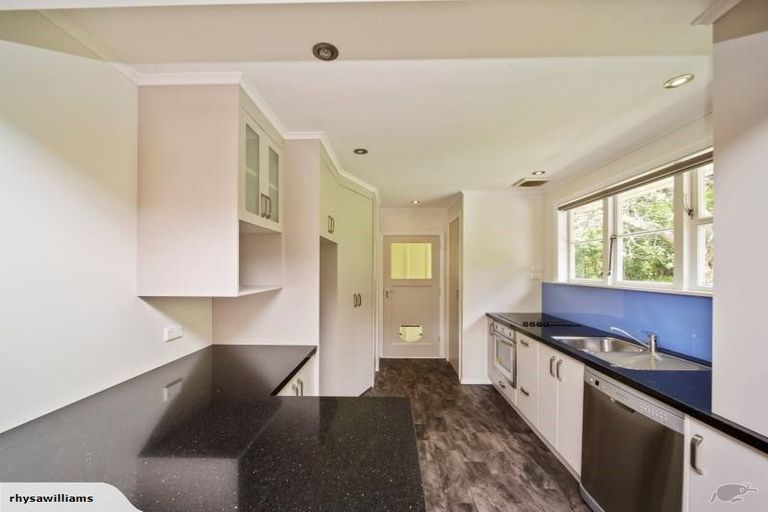 Photo of property in 60 Glenpark Avenue, Frankleigh Park, New Plymouth, 4310