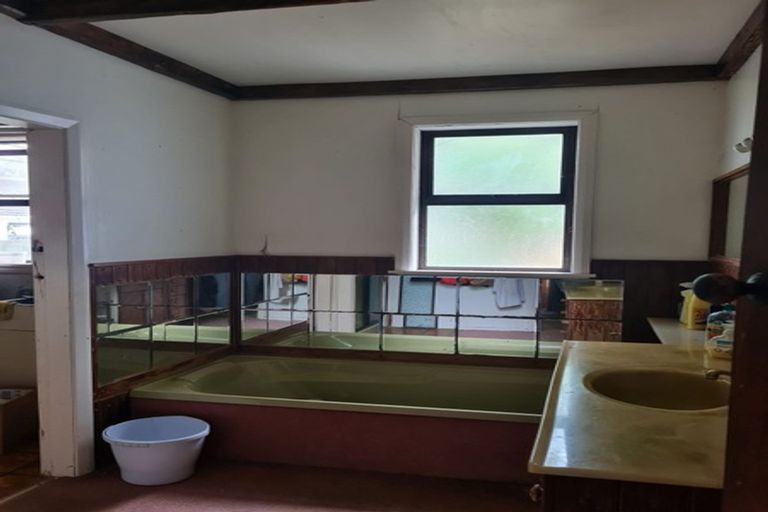 Photo of property in 574a Fergusson Drive, Trentham, Upper Hutt, 5018