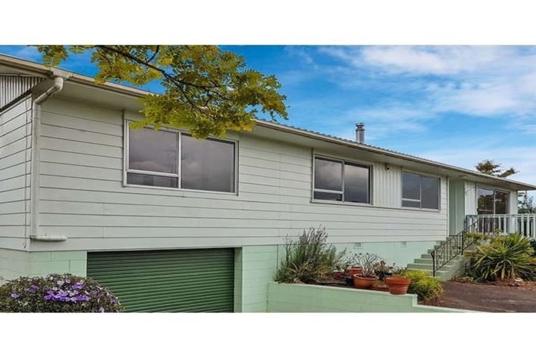 Photo of property in 35 Mack Place, Red Hill, Papakura, 2110