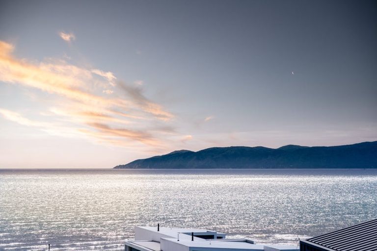 Photo of property in 39a Wharemauku Road, Raumati Beach, Paraparaumu, 5032