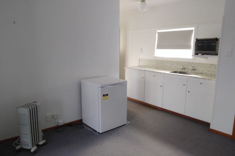 Photo of property in 25 Fulford Street, New Plymouth, 4310