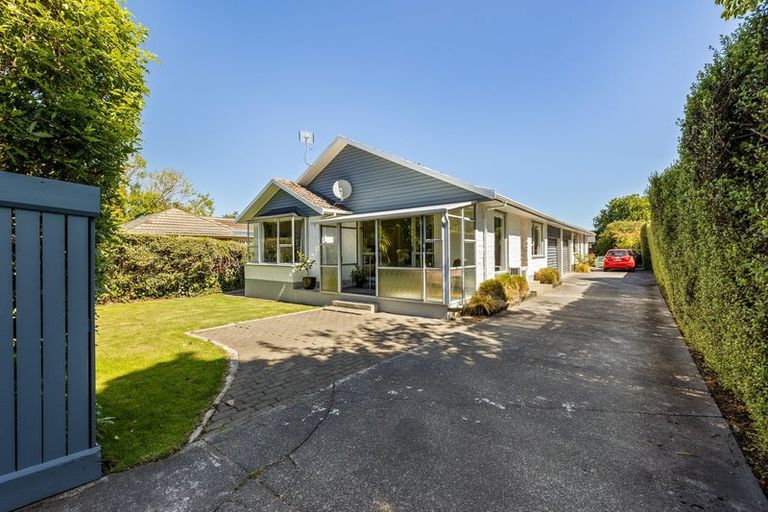 Photo of property in 1/149 Wairakei Road, Bryndwr, Christchurch, 8053