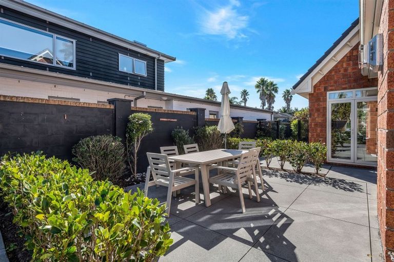 Photo of property in 24 The Mews, Shamrock Park, Auckland, 2016