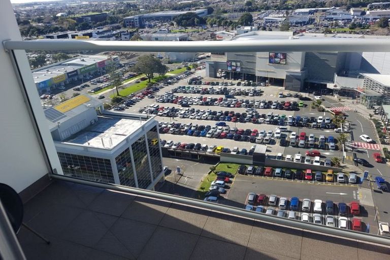 Photo of property in Proximity Apartments, 1608/17 Osterley Way, Manukau, Auckland, 2104