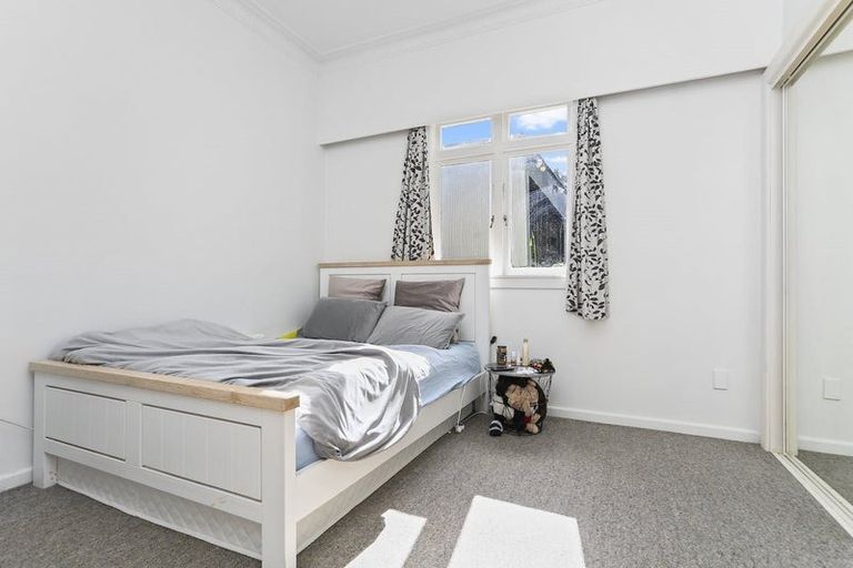 Photo of property in 36 Comins Crescent, Mission Bay, Auckland, 1071