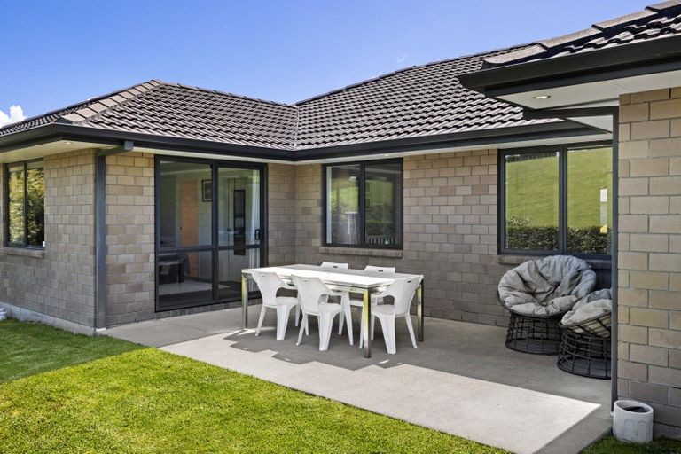 Photo of property in 92 Falcon Drive, Welcome Bay, Tauranga, 3112