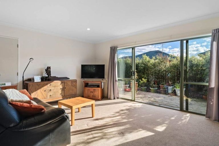 Photo of property in 2h Buckland Road, Tuakau, 2121