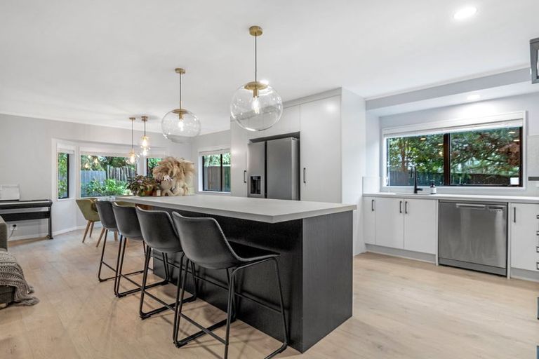 Photo of property in 21 Nyssa Place, Totara Heights, Auckland, 2105