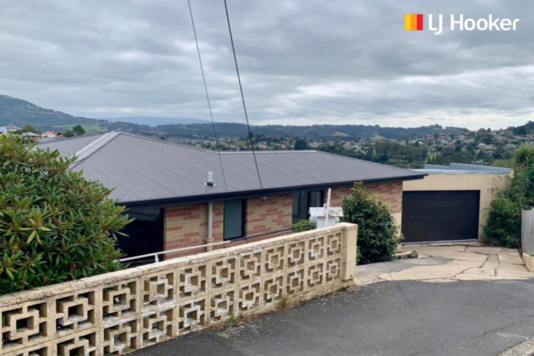 Photo of property in 32 Tomkins Street, Green Island, Dunedin, 9018