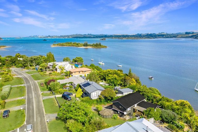 Photo of property in 46 Rangitane Loop Road, Kerikeri, 0294