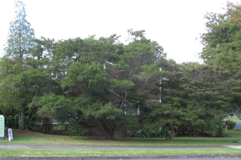 Photo of property in 1/106 Prince Regent Drive, Half Moon Bay, Auckland, 2012