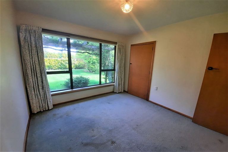 Photo of property in 15 Sevenoaks Drive, Bryndwr, Christchurch, 8053