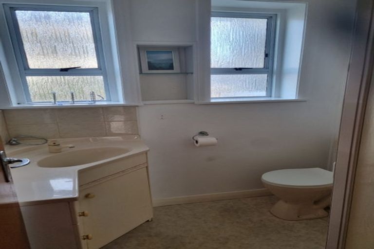 Photo of property in 22 Niccol Avenue, Narrow Neck, Auckland, 0624