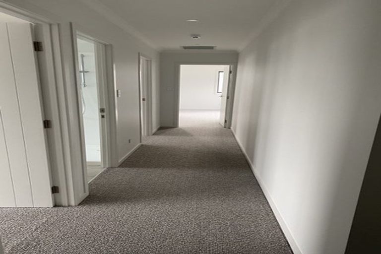 Photo of property in 2a Weber Place, Roslyn, Palmerston North, 4414